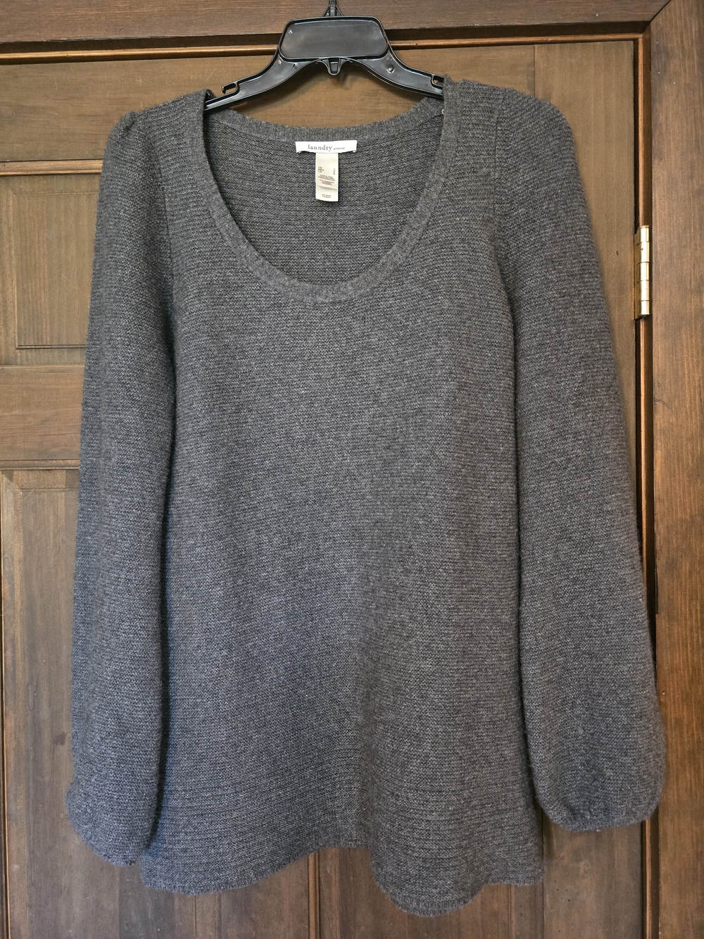 O Cashmere Laundry Women's Gray Scoop Neck Sweater Large * Flaw